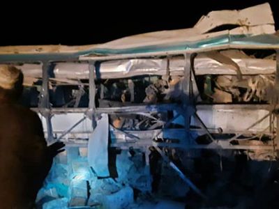 Afganistan’da Yolcu Otobüsüne Bombalı Saldırıda 11 Kişi Öldü