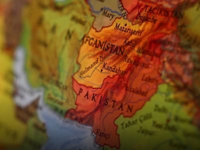 Afganistan’dan Pakistan’a Hava Sahası Suçlaması: “Uygun ve Ölçülü Yanıt Verilecek”