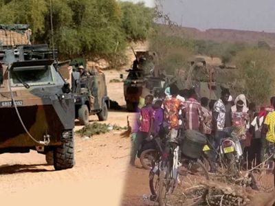 Afrika Karıştı: Fransa Karşıtı Eylem Yapanlar Askeri Konvoyun Önünü Kesti