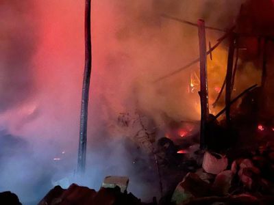 Afyonkarahisar'da korkutan yangın: Yanan ev kullanılamaz hale geldi