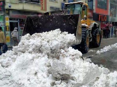 Ağrı'da Sürekli Yağan Kar 102 Köy Yolunu Kapadı