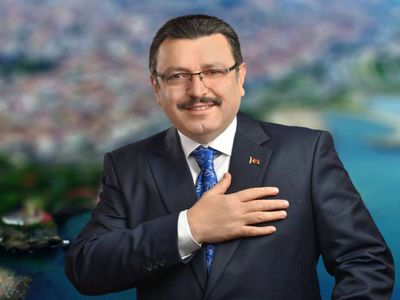 Ahmet Metin Genç kimdir, nereli ve kaç yaşında? AK Parti Trabzon Büyükşehir Belediye Başkan adayı Ahmet Metin Genç hangi görevlerde bulundu? Ahmet Metin Genç biyografisi ve siyasi kariyeri