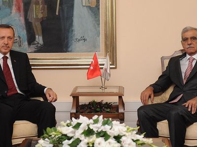 Türk'ten Erdoğan'a 'ne idüğü' belirsiz yanıtı