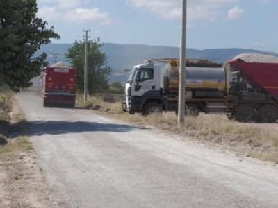 Ahmetli'de 8 kilometrelik yol hamlesi