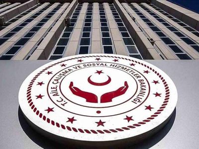 Aile Bakanlığı ihtiyaç sahiplerine yönelik yardım kampanyalarına bir yenisini daha ekledi! Kimler 2300 TL yardım parası alabilecek? Bakanlık para ödemelerini resmi olarak açıkladı