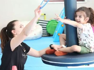 Ailesi üstün zekalı sanıyordu gerçek bambaşka çıktı: 7 yaşında trilyonları saymaya başladı