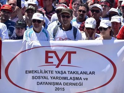 AK Parti Grup Akbaşoğlu duyurdu: EYT düzenlemesi pazartesi günü mecliste