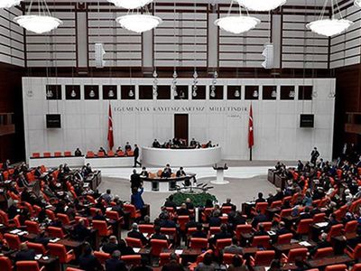 AK Parti Yeni Ekonomi Paketini Meclis'e Sundu