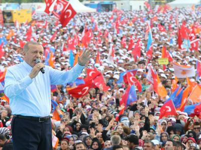 AK Parti yerel seçim hazırlıklarını tamamlıyor: Büyük İstanbul mitingi bugün yapılacak
