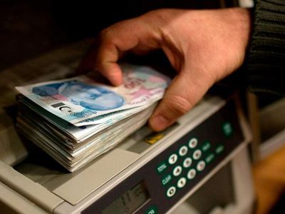 AK Parti’den beklenen açıklama yapıldı: Memur ve emekli maaşına ne kadar zam olacak?