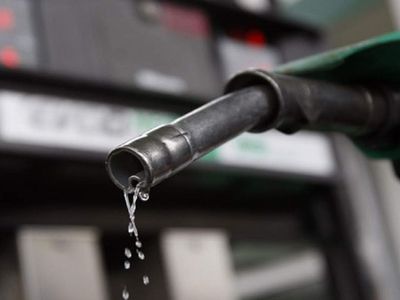 Akaryakıt fiyatları bugün ne olur? Benzine ve motorine zam geldi mi? 27 Şubat Pazartesi altın fiyatları