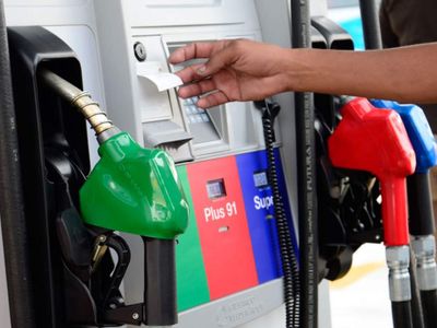 Akaryakıt fiyatlarına indirim geldi mi? Brent petrol fiyatı ne kadar? 15 Mayıs 2023 akaryakıt fiyatları