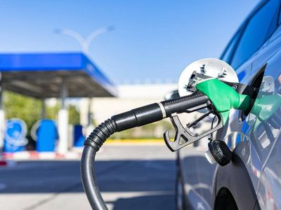 Akaryakıt fiyatlarına zam geldi mi? Benzin ve motorin fiyatı ne kadar? 4 Aralık 2022 Pazar güncel akaryakıt fiyatları