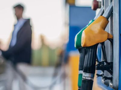 Akaryakıt ve benzine yeni zam geldi! Litresi tam tamına 24 liraya kadar yükseldi