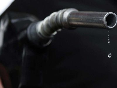 Akaryakıt yine şaşırtmadı! Motorine bu gece itibariyle 1 lira 93 kuruş zam haberi geldi! Şehirlerin güncel akaryakıt fiyatları