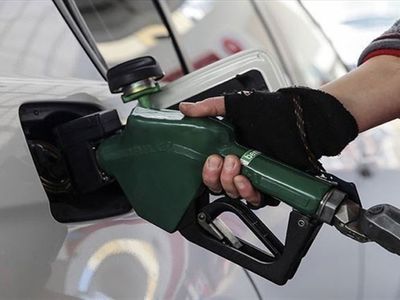 Akaryakıta bu gece yeni zam mı geliyor? Benzin ve mazot son zam sonrası fiyatlar ne oldu? 5 Mart motorine 84 kuruş, benzine 69 kuruş zam