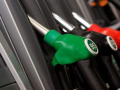Akaryakıtta üst üste indirimler: Akaryakıt fiyatlarında bugün indirim var mı? Benzin ve motorin ne kadar oldu? 4 Şubat 2023 Cumartesi güncel akaryakıt fiyatları