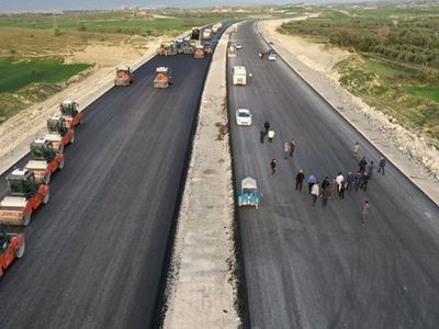 Akdeniz, Ege ve Marmara’yı birbirine bağlayacak Denizli - Aydın Otoyolu inşası tüm hızıyla devam ediyor