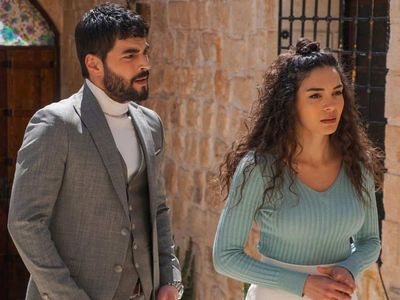 Akın Akınözü Ebru Şahin küs mü, neden konuşmuyorlar?