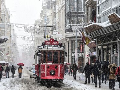 AKOM’dan İstanbullura kar uyarısı! Pazartesi’den itibaren etkisini gösterecek!
