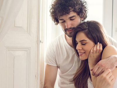 Akrep Burcu Erkeği Sevdiğini Nasıl Belli Eder?