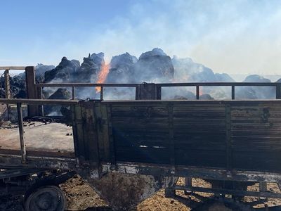 Aksaray'da Arazi Küle Döndü! 250 Ton Saman Yandı