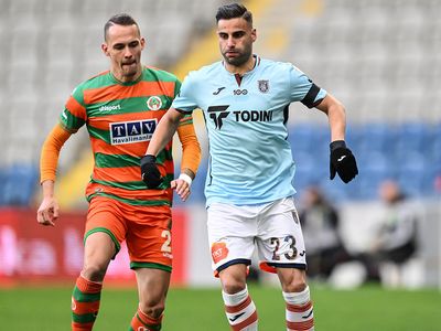 Alanyaspor da Başakşehir'i bükemedi: Akdeniz ekibini mağlup etti