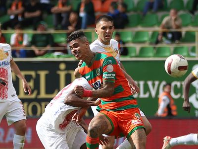 Alanyaspor son dakikada evinde güldü: Kayserispor'u mağlup etti
