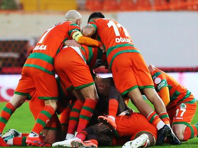 Alanyaspor son dakikada güldü: Rizespor'u mağlup etti