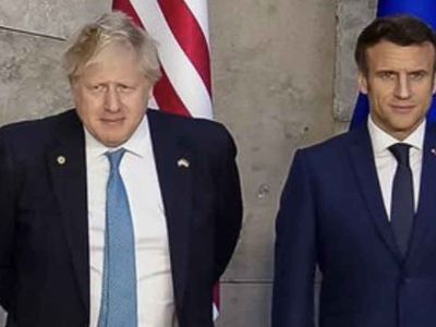 Alay konusu oldular: İngiltere Başbakanı Boris Johnson ve Fransa Cumhurbaşkanı Emmanuel Macron'un fotoğrafı sosyal medyada gündem oldu