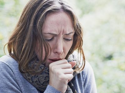 Alerjik öksürük nedir, belirtileri nelerdir? Alerjik öksürüğü geçirecek 8 doğal yöntem 