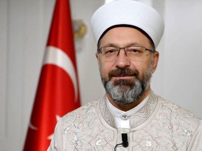 Ali Erbaş: Aşı Olmakta Bir Sakınca Yoktur ve Bu Durum Orucu Bozmaz