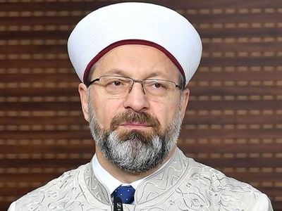 Ali Erbaş Salgında Tedbirlere En Güzel Camilerin Uyduğunu Açıkladı