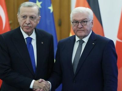 Alman Cumhurbaşkanı Steinmeier, Ankara'da resmi törenle karşılandı: Steinmeier Anıtkabir Özel Defteri’ni imzaladı!