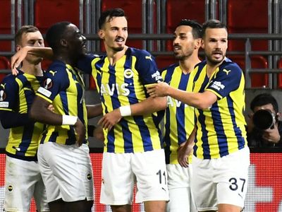 Alman ekibi Stuttgart, Fenerbahçe'den Mergim Berisha'yı transfer etmek istiyor!