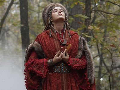 Alparslan Büyük Selçuklu Akça Hatun diziden ayrıldı mı, çıktı mı? Fahriye Evcen Alparslan Büyük Selçuklu Dizisinden neden ayrıldı?