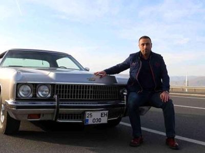 Alparslan Türkeş'in Arabasını Satın Alan Adam Kendisiyle Gurur Duyuyor!