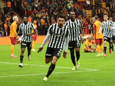 Altay'dan alacaklarını alamayan Cesar Pinares sözleşmesini feshederek takımdan ayrıldı! Yıldız isim ayrılığı sosyal medya hesabından açıkladı