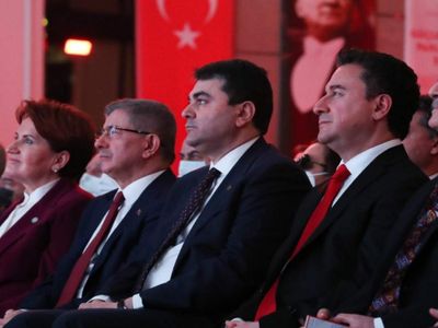 Yedili masada milletvekili krizi: Babacan ikna edilmeye çalışılıyor
