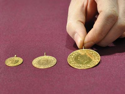 Altın fiyatları şahlandı: Gram altın zirveyi gördü, işte güncel altın fiyatları