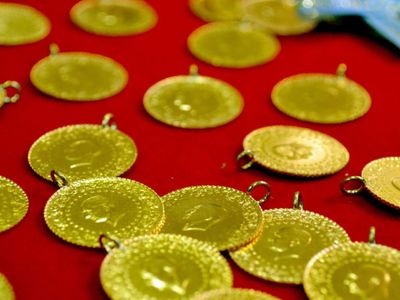Altın fiyatları yeni günde değer kazandı: Uzman isimden kritik uyarı