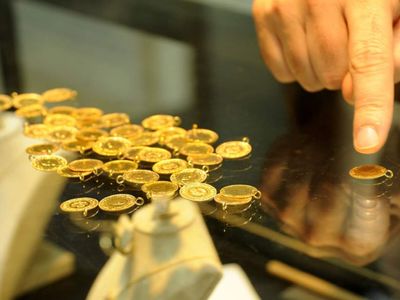 Altın fiyatlarında fırtına devam ediyor: Uzmanlar yıl sonu tahminlerini açıkladı