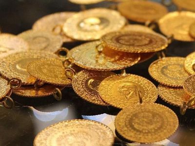 Altın piyasası rekor üstüne rekor kırıyor: Uzmanlardan çarpıcı açıklamalar!