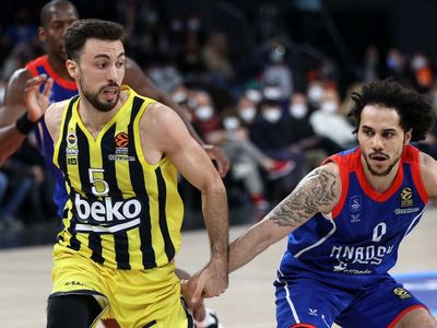 Anadolu Efes-Fenerbahçe Beko BSL Final Serisi maçı ne zaman, saat kaçta, hangi kanalda? Anadolu Efes-Fenerbahçe Beko maç saati ve tarihi