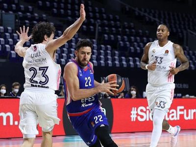 Anadolu Efes Real Madrid'i Ağırlıyor