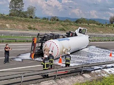 Anadolu Otoyolu neden kapatıldı? Anadolu Otoyolu'nda korkutan olay! LPG yüklü tanker devrildi: Patlama ihtimaline karşı önlem alındı