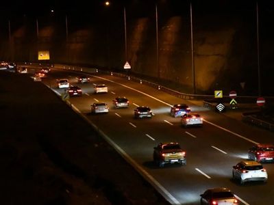 Anadolu Otoyolu’nda bayram dönüşü trafiği: Emniyet şeridinden gidenlere rekor ceza