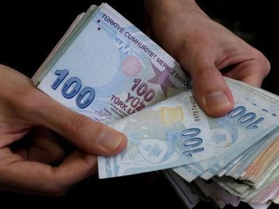 Anayasa Mahkemesi iptal kararı vermişti: Memurlara toplu sözleşme ikramiyesi müjdesi