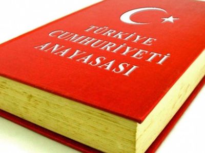 Anayasanın İlk 4 Maddesi Nedir?