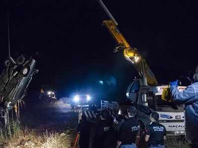 Ankara'da Araç Dereye Düştü: Ölü ve Yaralılar Var!